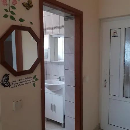 Apartment By The Sea Nin, Zadar - 15842 Nin