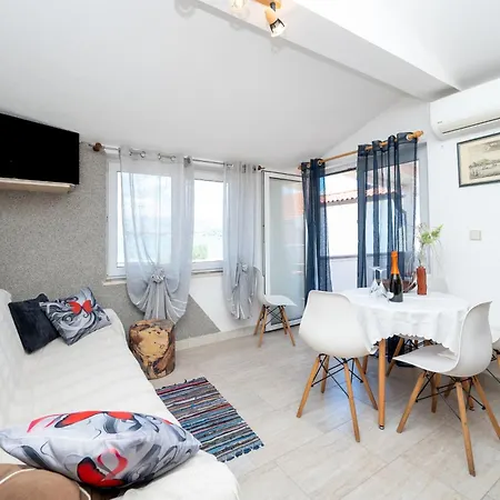 Apartment By The Sea Nin, Zadar - 15842 Nin